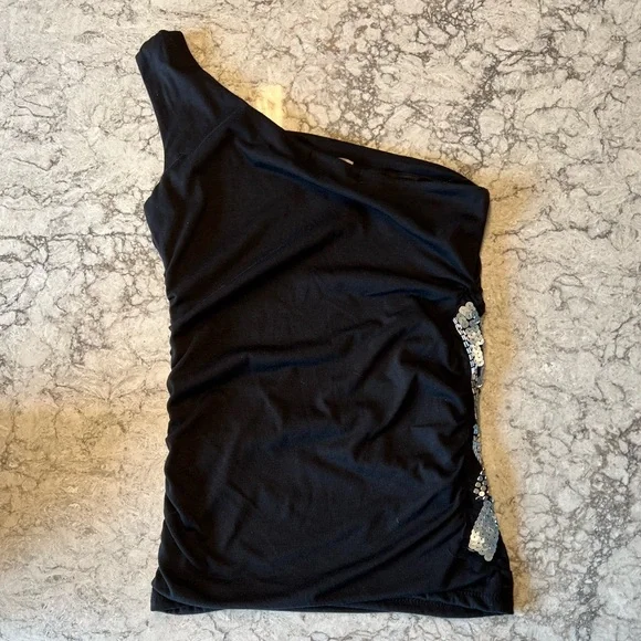 Mandee Black with Silver Side Sequins Top - Size Medium - Picture 2 of 9
